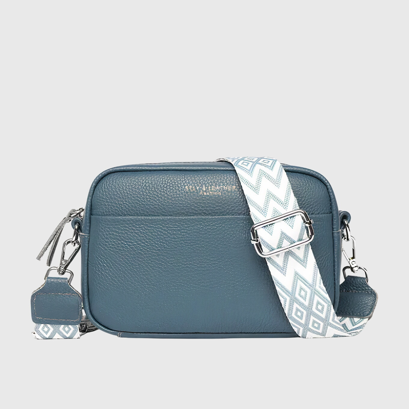 Niebieski