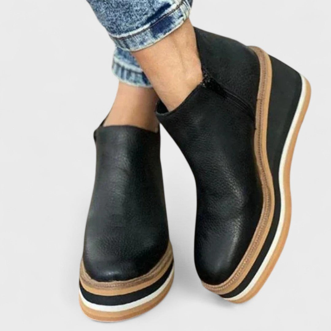 Black / 5.5
